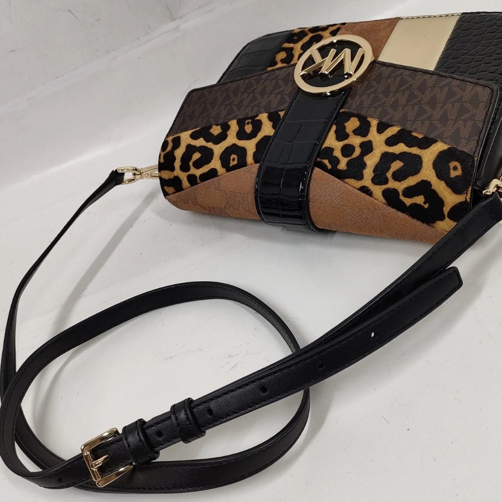 SOLD Michael Kors Patch Crossbody Cheetah Dragon - Picture 4 of 9